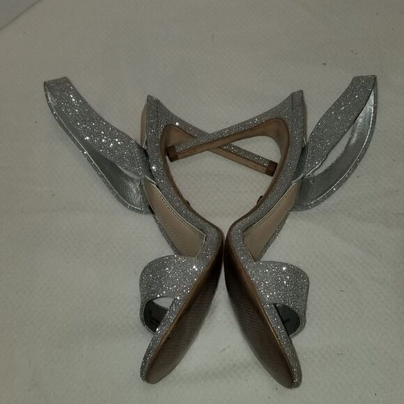 Silver Gianni Bini Silver Glitter Pumps Ankle pumps 4" heels - Picture 2 of 15